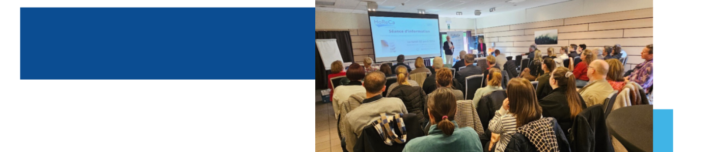 Photo d’une séance d’information HoReCa avec un public attentif écoutant un intervenant devant un écran de présentation, dans une salle de réunion.
